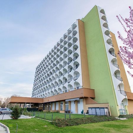 Marine Apartman By Bltn Siófok Buitenkant foto